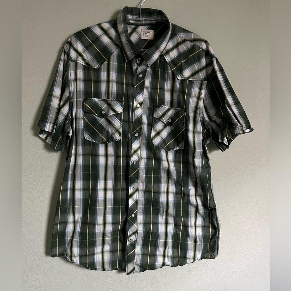 Old Navy/Short sleeve shirt